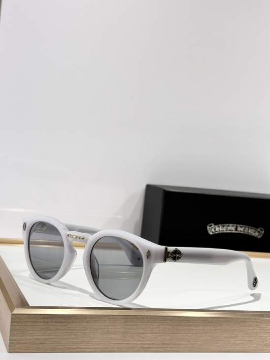 Picture of Chrome Hearts Sunglasses _SKUfw76324259fw